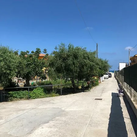Al Mare Willa Campofelice Di Roccella